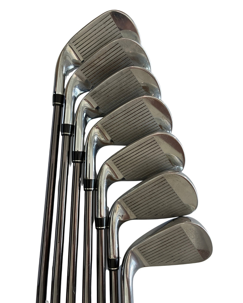 Callaway Paradym X Eisensatz 7-PW+51°+56°+AW / UST Mamiya Helium Graphitschaft / Senior Flex
