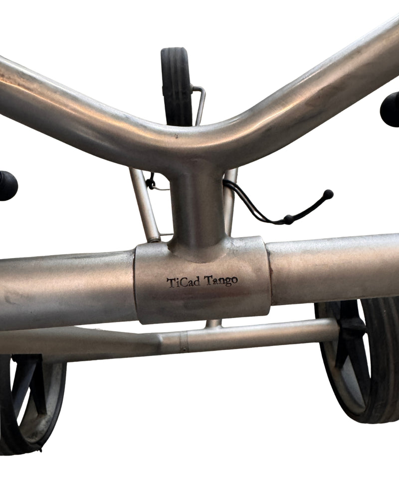 TiCad Tango E-Trolley Silber mit Scorekartenhalter