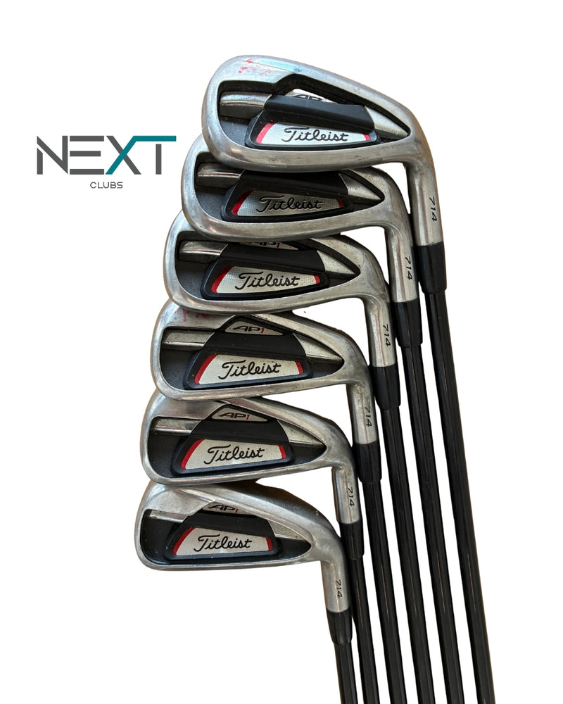 Titleist AP1 714 Eisensatz 5-9+PW / Mitsubishi Kuro Kage 65g / Regular Flex