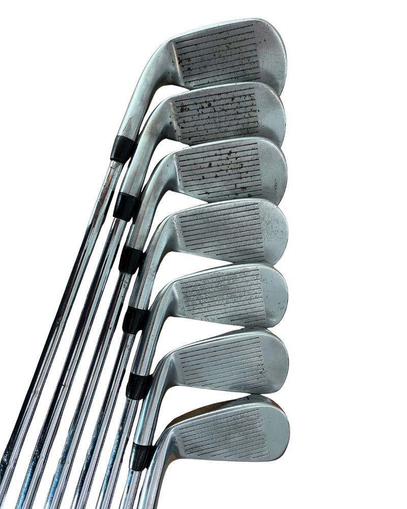 Titleist T100 Eisensatz 4-9+PW / TT AMT Tour White X100 100g / Extra Stiff Flex