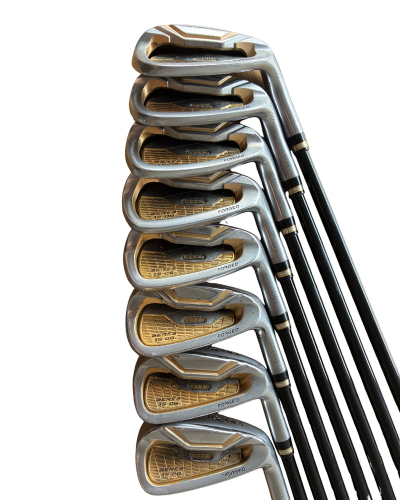 HONMA Beres 3 Sterne S-06 / IS-06 Komplettset 10,5° / Honma ARMRQ X 47g / Regular Flex