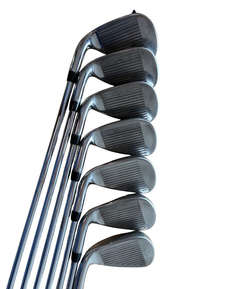 Callaway Rogue CF18 Eisensatz 5-9+PW+AW / True Temper XP 95g / Regular Flex