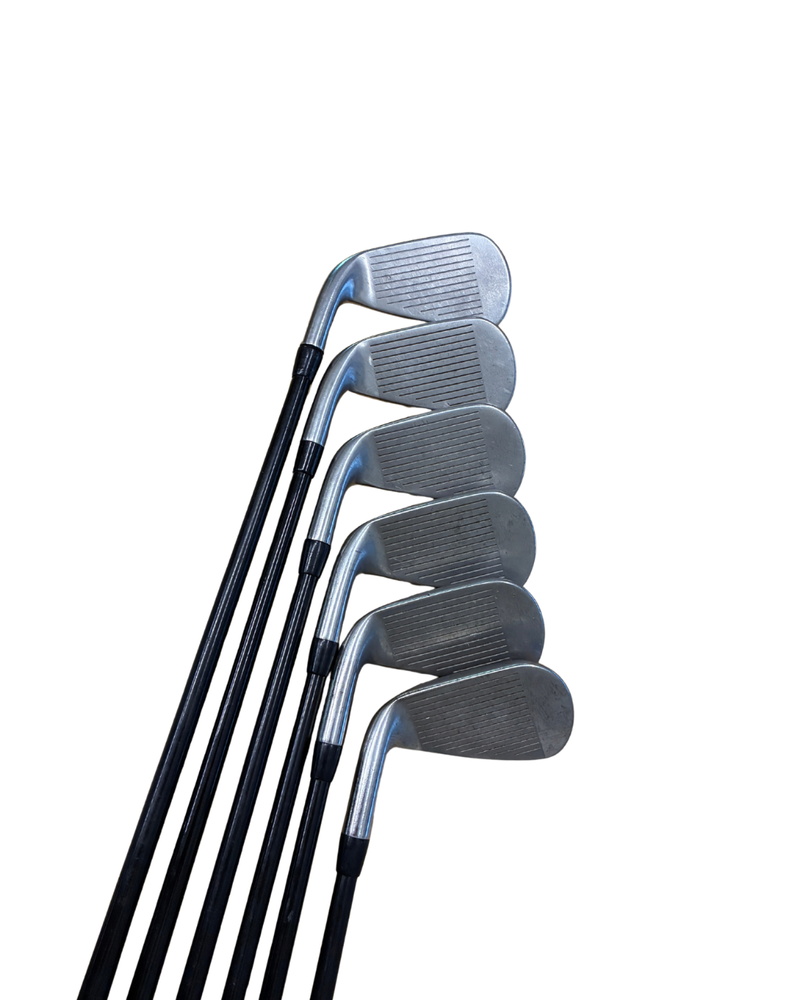 Titleist T300 Eisensatz 5-9+ PW / Mitsubishi Chemical Tensei AV Series Graphitschaft / Regular Flex