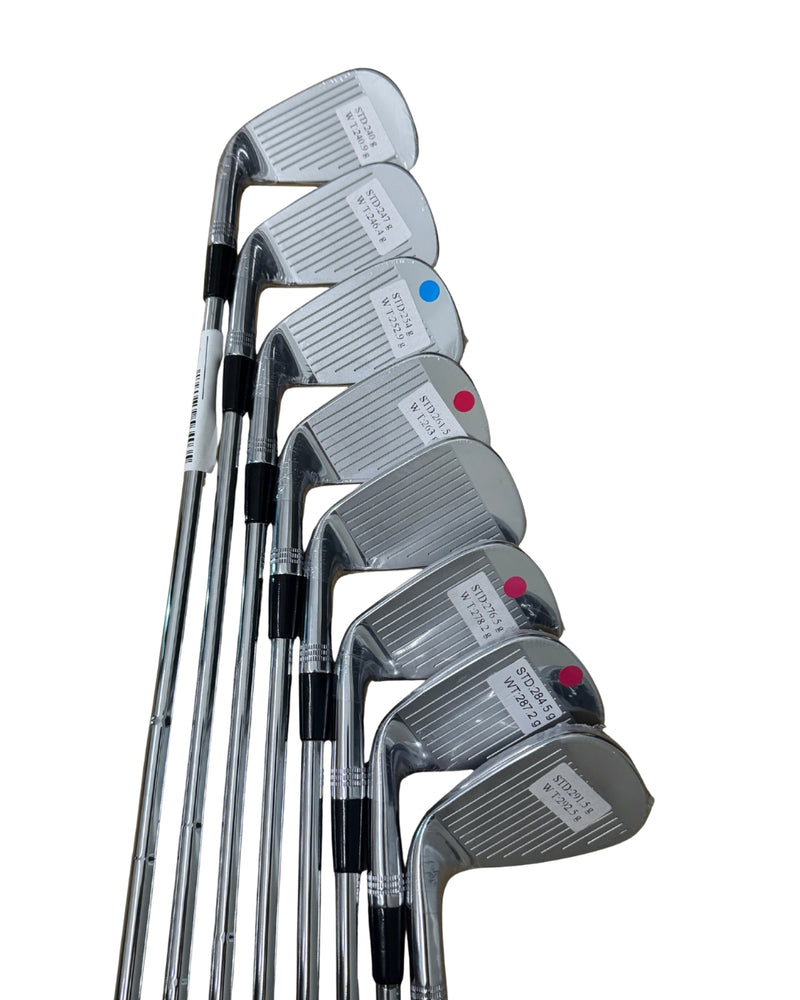 Neu Wilson Staff Model Eisensatz 3–PW / Dynamic Gold S300 / Stiff Flex