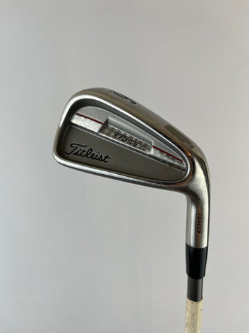 Titleist 775 CB Eisen 6 +0,5" / Flex R